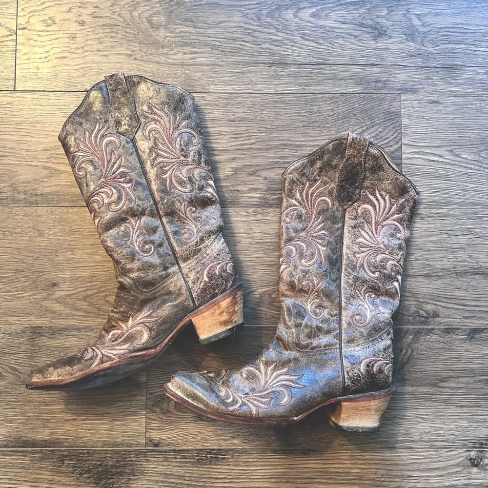Ladies Cowboy Boots
